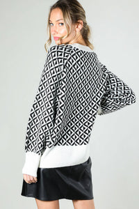Crew Neck Geo Patterned Knitted Sweater - Taupe & Black - Clove & Ivy